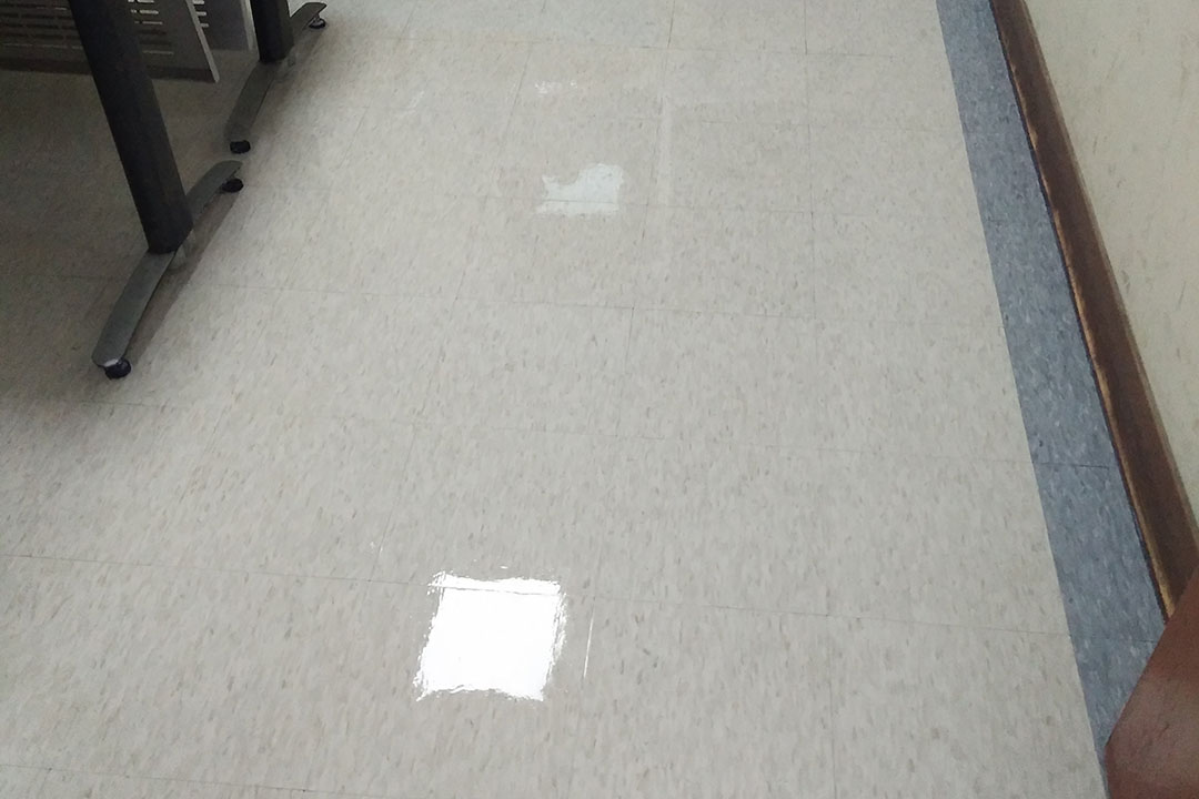 PVC地板清洗打蠟