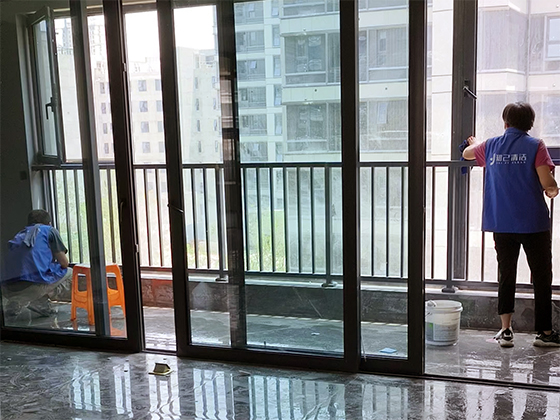 玻璃清洗